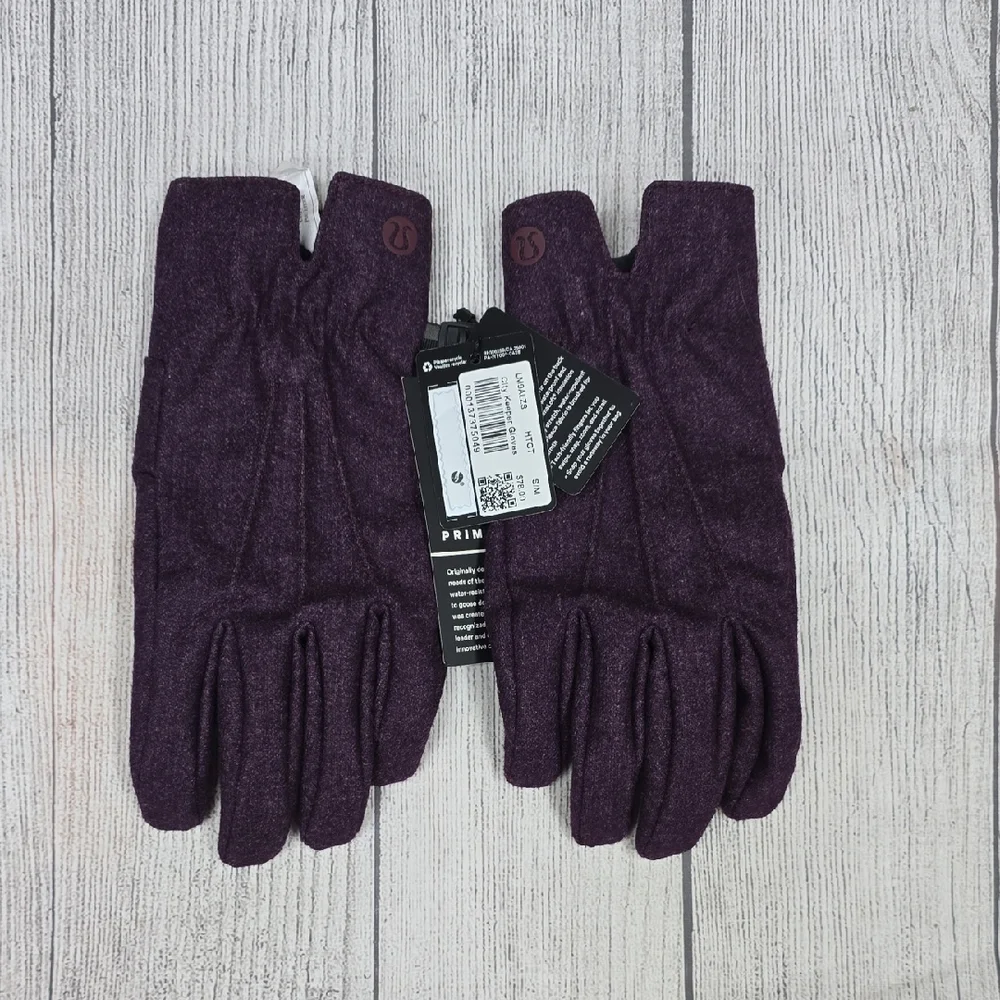 NWT Lululemon Lululemon City Keeper Gloves Primaloft S/M - Picture 4 of 8
